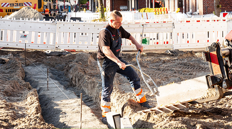 Wieso weshalb warum – Interview zur Sanierung Bahnhofstraße Esens - Reel_Titelbilder_wieso-warum